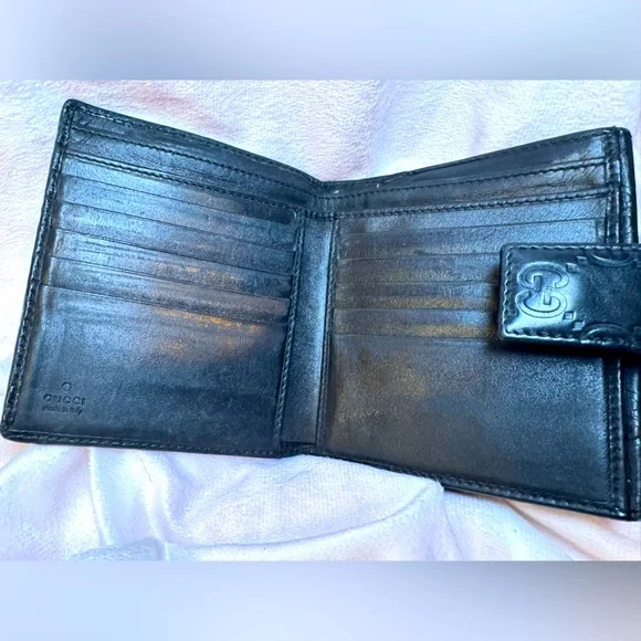 Gucci Bifold Wallet Authentic Gucci Black GG Embossed Leather Bifold Wallet EUC - Picture 9 of 12